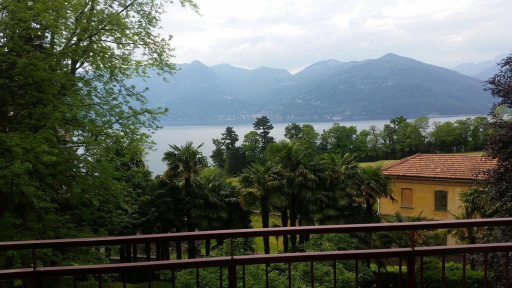 Appartamento Dellea Luino Exteriér fotografie